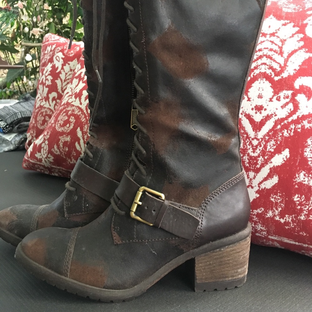 Boots: Donald Pliner 7.5 distressed brown leather